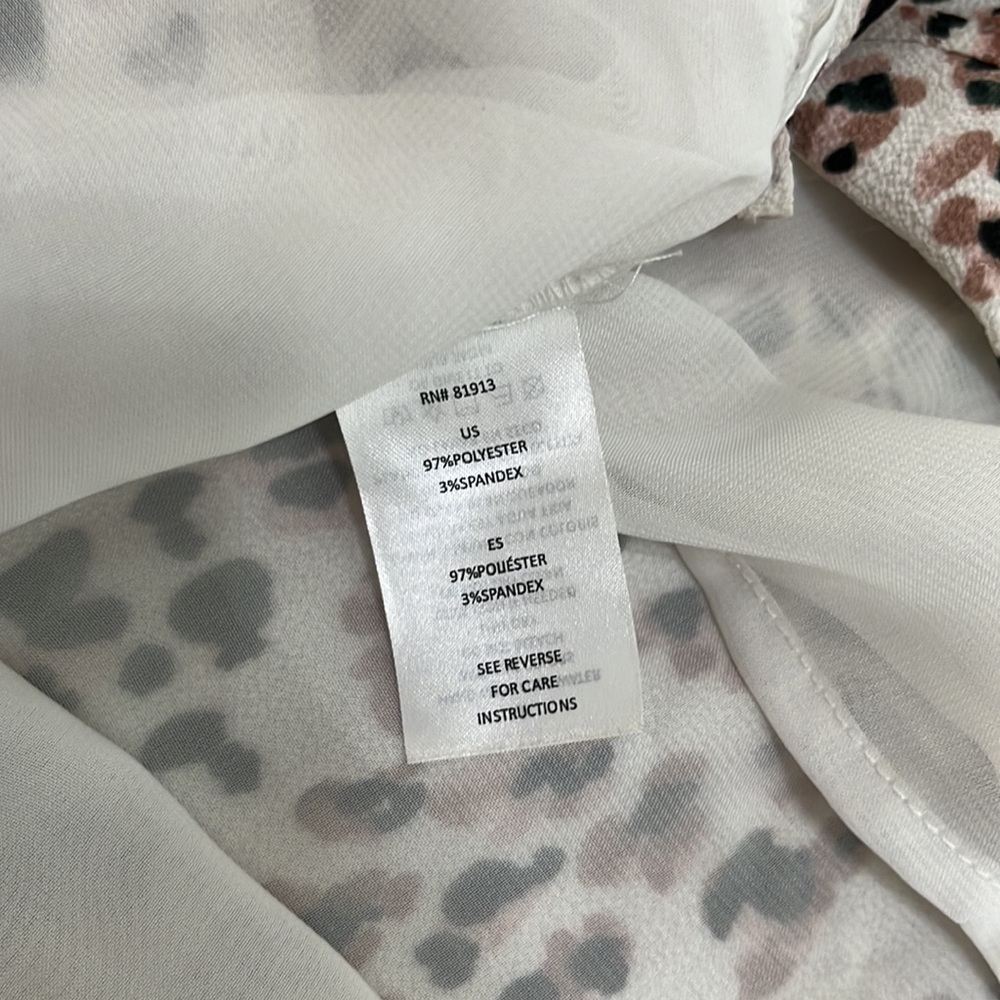 Patterned Blouse - Picture 5 of 5